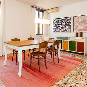 https://bacio-di-san-marco-veniceiloveyou.hotelinveneto.com